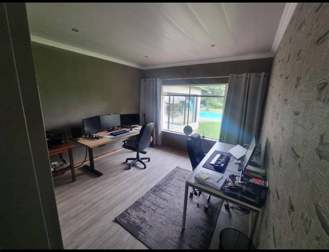 4 BEDROOM HOUSE FOR SALE IN VANDERBIJLPARK SW 5